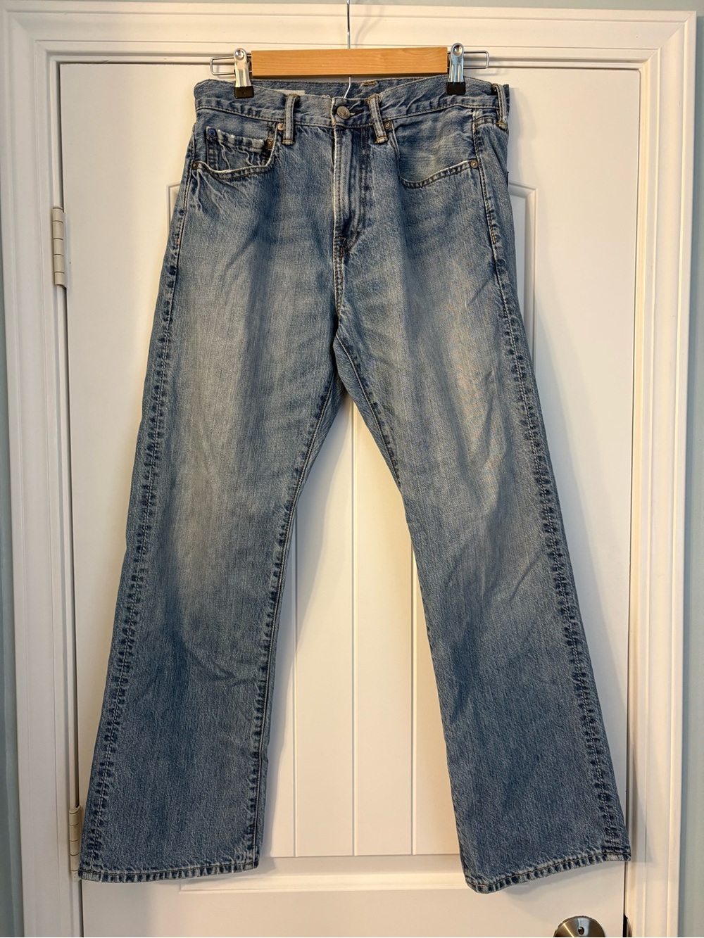 GAP Men's Washed Blue Straight Jeans